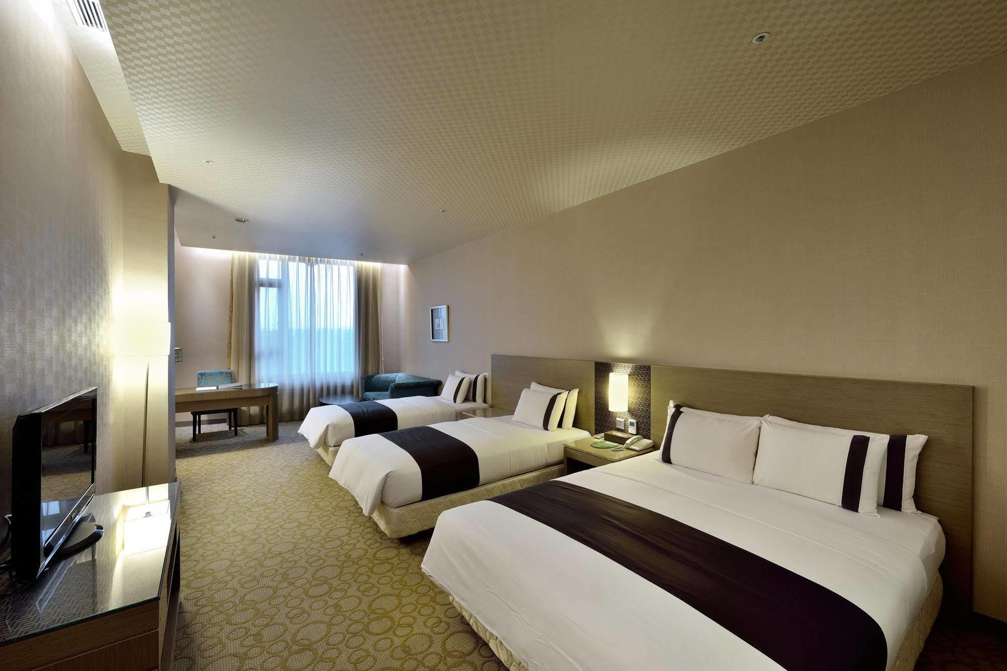 Shinkansen Grand Hotel تايتشونغ المظهر الخارجي الصورة