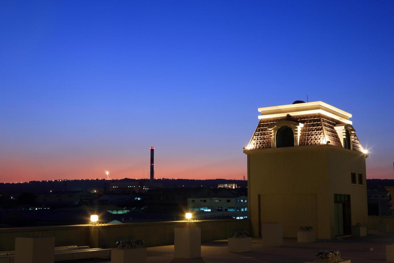 Shinkansen Grand Hotel تايتشونغ المظهر الخارجي الصورة